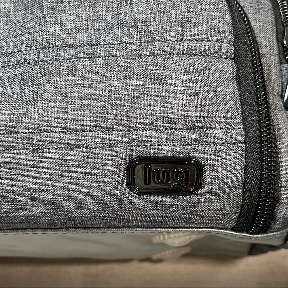 Lug Trolley Gray Cosmetic Case